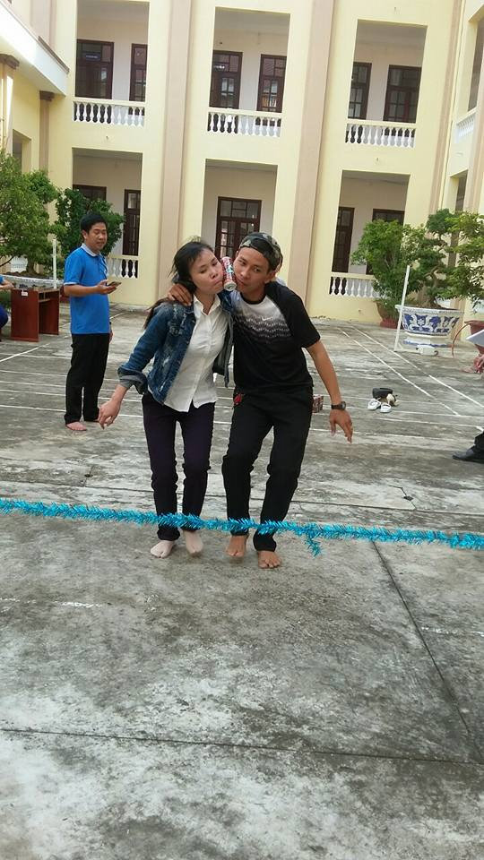 hinh kep lon nuoc ng.jpg